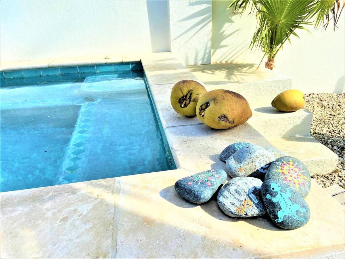 Beautiful And Spacious Mediterranean Villa In Palm Beach Eksteriør bilde